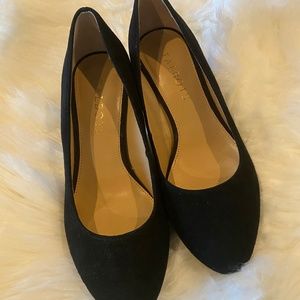 Ladies Talbots black leather suede heel size 5